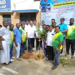 வாகன பேரணியில் பங்கேற்ற தூத்துக்குடி மாவட்ட இளைஞரணியினருக்கு திமுக இளைஞரணி மாநில துணைச் செயலாளர் வக்கீல் ஜோயல் சான்றிதழ் மற்றும் நினைவு பரிசு வழங்கி பாராட்டினார்.