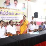 கோரம்பள்ளத்தில் நடைபெற்ற மக்களுடன் முதல்வர் முகாமில் பயனாளிகளுக்கு பட்டா வழங்கிய சண்முகையா எம்.எல்.ஏ