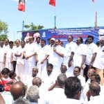 விளாத்திகுளம் தாலுகா அலுவலகத்தில் நடந்த மரக்கன்று நடுவிழாவில் தாசில்தாா் ராமகிருஷ்ணன் மரக்கன்றுகளை நட்டு வைத்தார்.