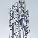 தூத்துக்குடி 5வது புத்தகத் திருவிழாவில் திராவிடத்தால் வாழ்கிறோம் என்ற புத்தகத்தை வழங்கி மகிழ்ந்த அமைச்சர் கீதாஜீவன்