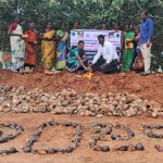 எட்டயபுரத்தில் அதிமுக நகரச் செயலாளர் தலைமையில் மகாகவிக்கு  மரியாதை!