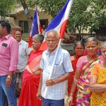 விளாத்திகுளத்தில் நடைபெற்ற ஜமாபந்தி முகாமில் பயனாளிகளுக்கு உடனடியாக பட்டா மாறுதல் ஆணை வழங்கப்பட்டது.