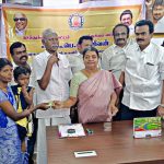 பணியில் மாற்றம் ஏற்பட்டாலும், நாமக்கலின் இதயத்தில் இடமாற்றம் இல்லை – ஆட்சியர் உமாவுக்கு உருக்கமான பிரியாவிடை!