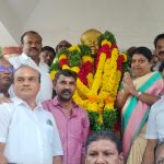 தூத்துக்குடியில் மரத்தில் கார் மோதி 3 பயிற்சி டாக்டர்கள் பலி – மேலும் 2 பேர் படுகாயம்